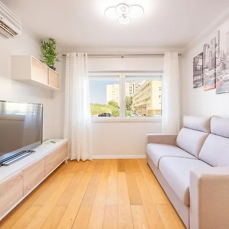 Guestready - Contemporary White In Apartment